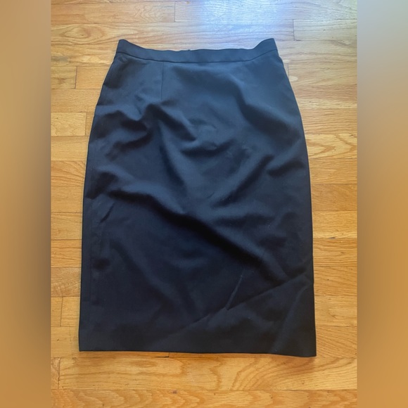 Burberry Classic Black Pencil Skirt NWT - Picture 4 of 11